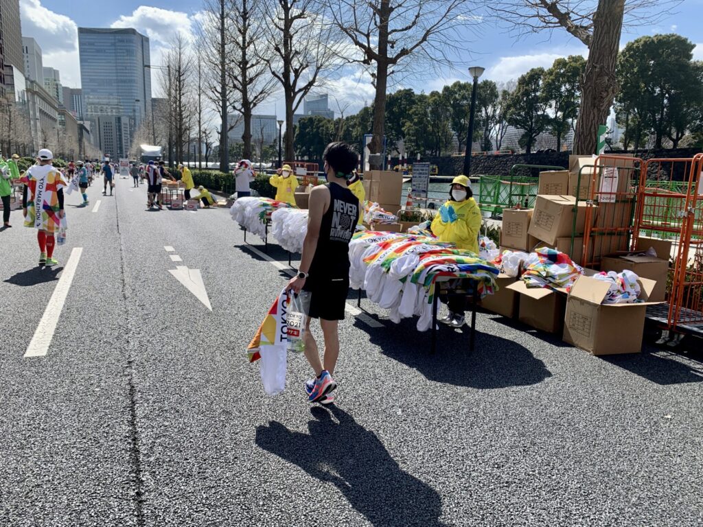 東京マラソンのゴール後の動線