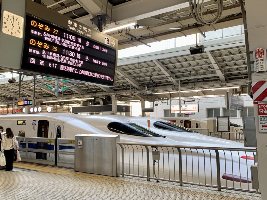 マラソン遠征に新幹線は必須