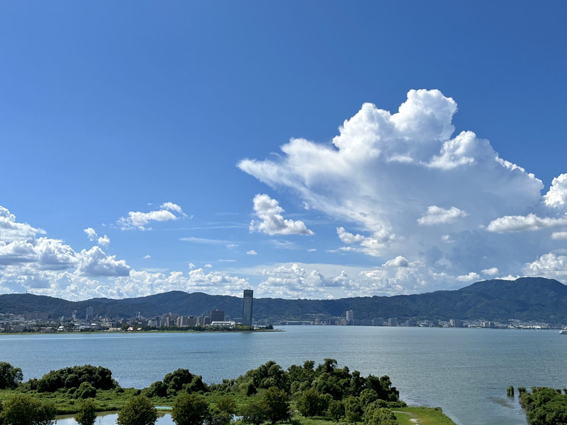 琵琶湖でランニング