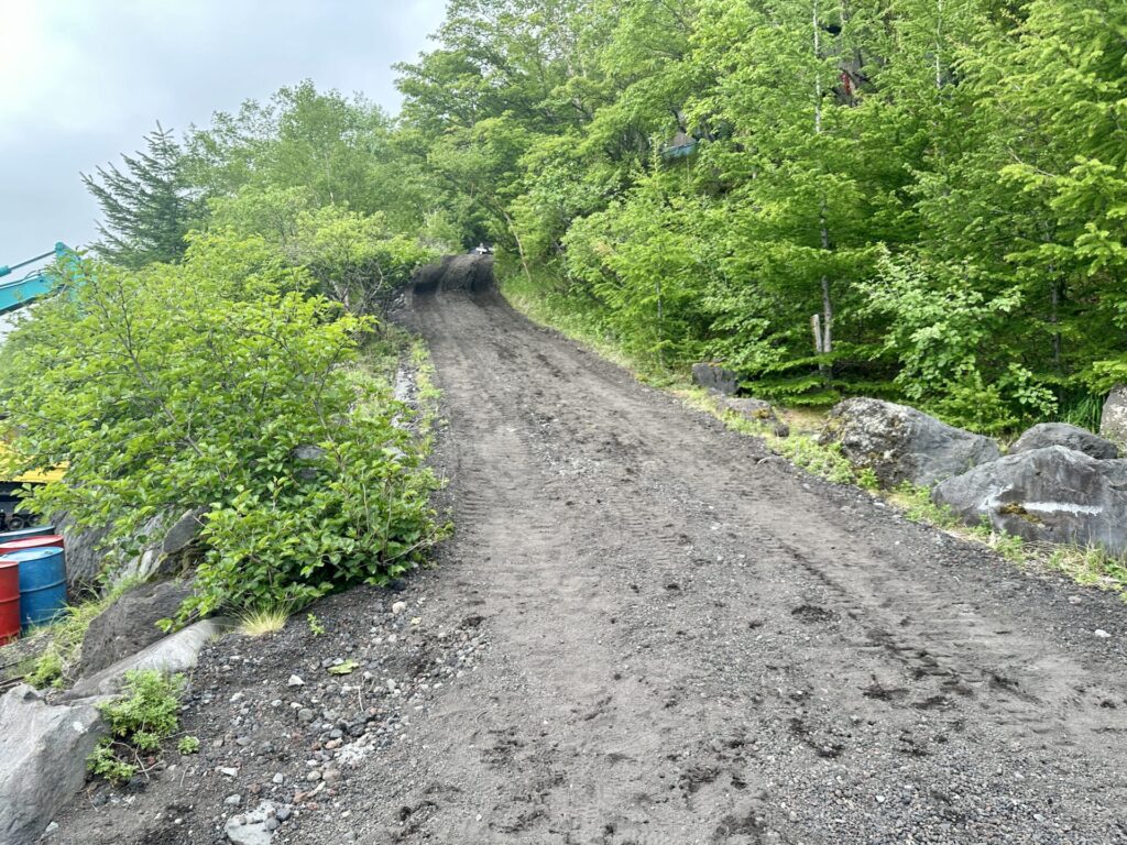 富士登山競走試走、佐藤小屋脇から山頂コースへ