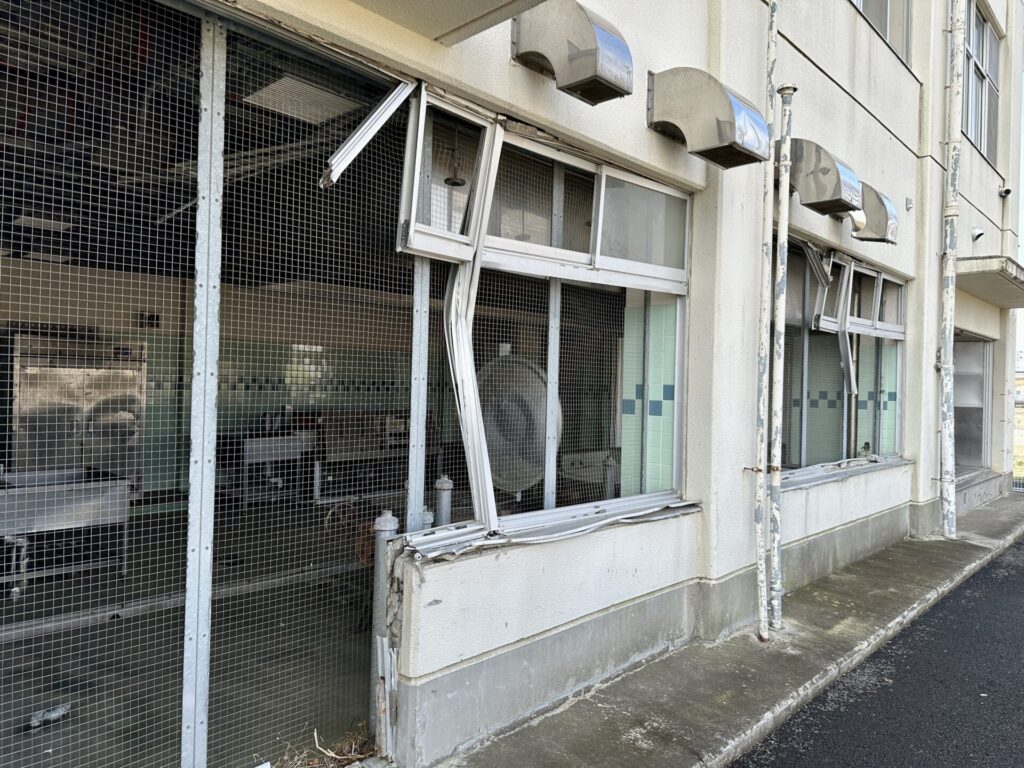 旧荒浜小学校を訪問、給食室