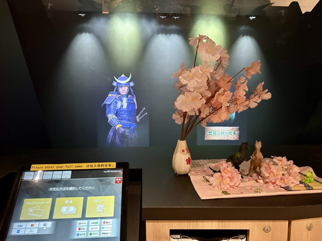 変なホテル