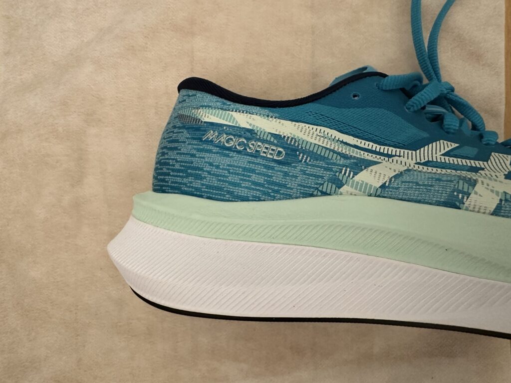 厚底カーボン全盛、マジックスピード3