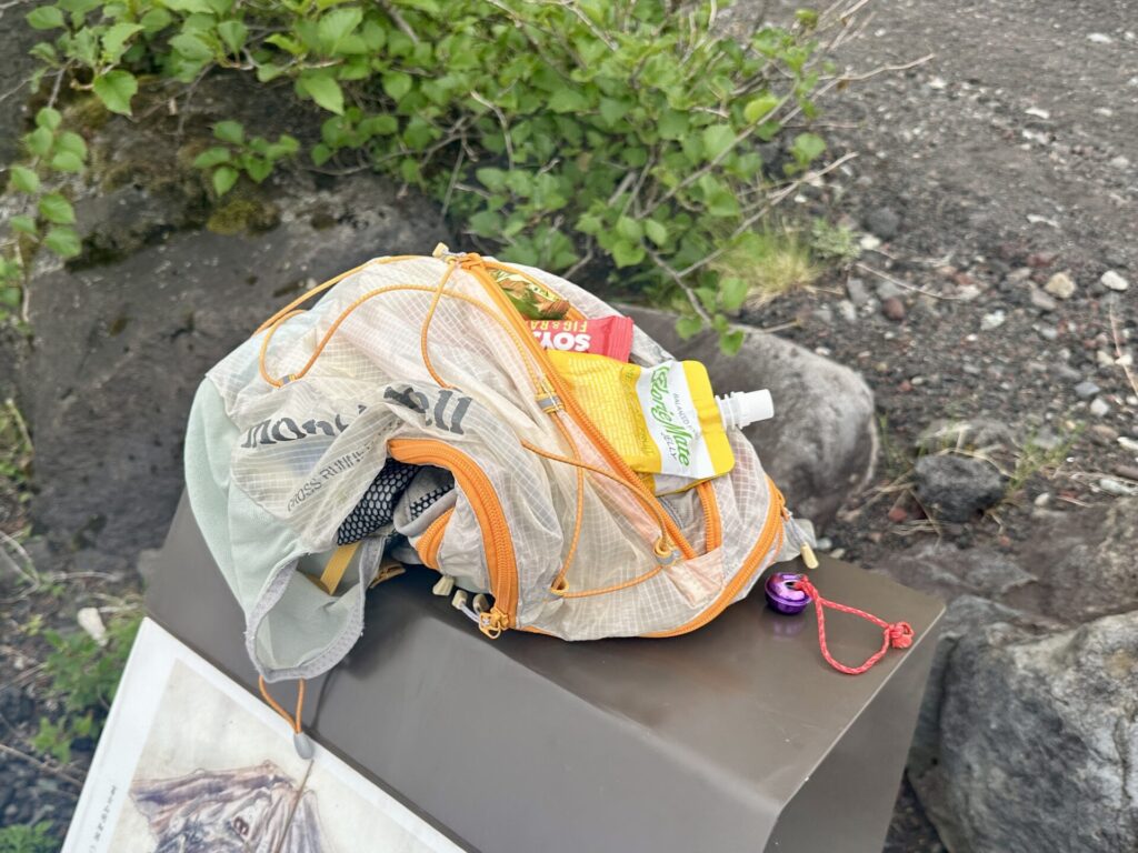 五合目関門付近で補給して下山