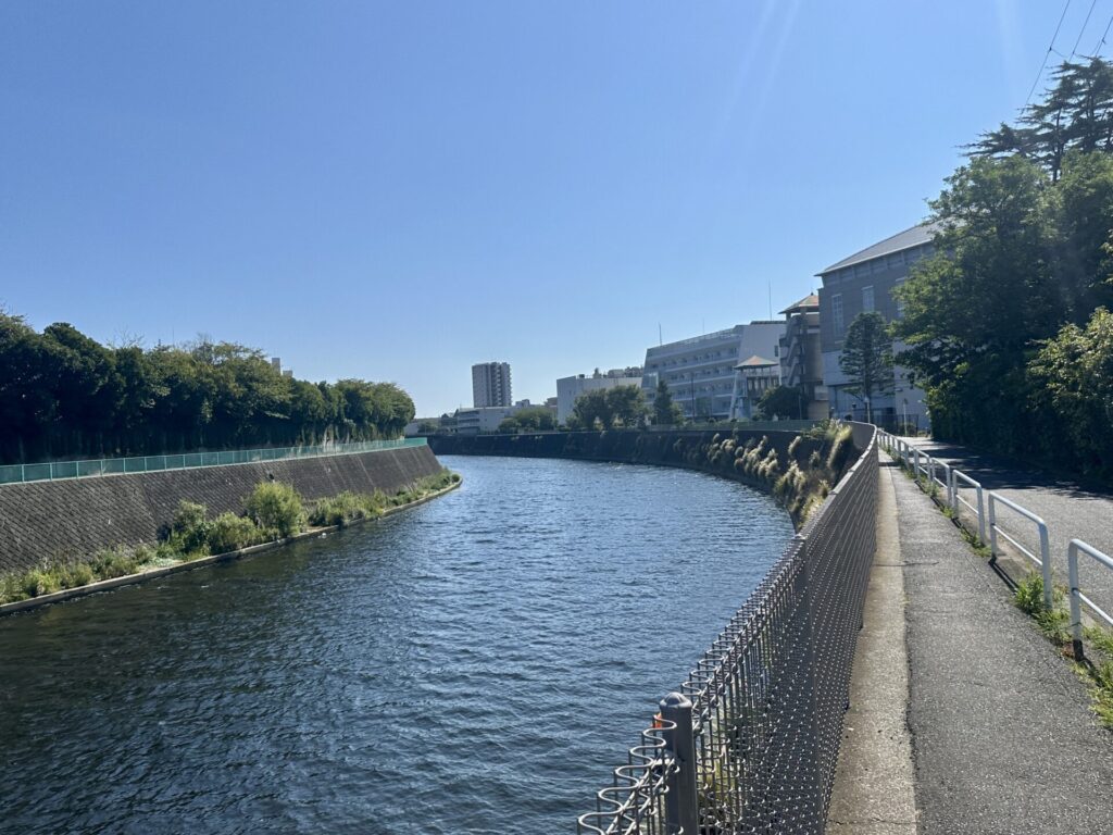 境川サイクリングロードは江ノ島近くへ
