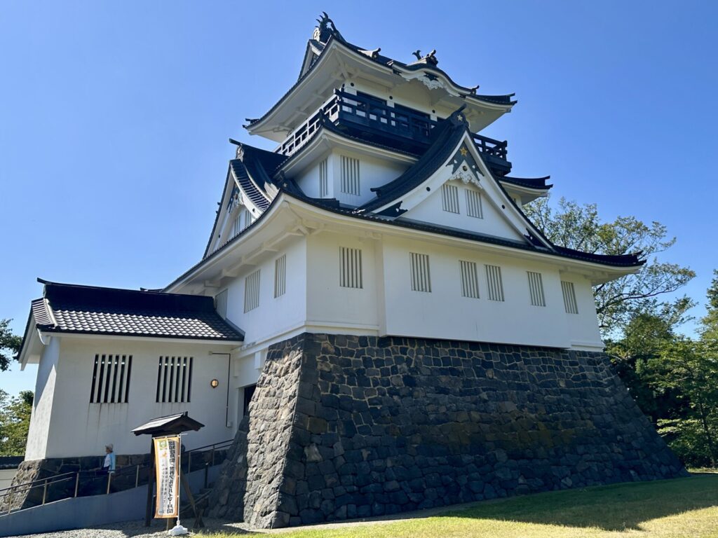 よこてシティハーフ後に横手城を訪問