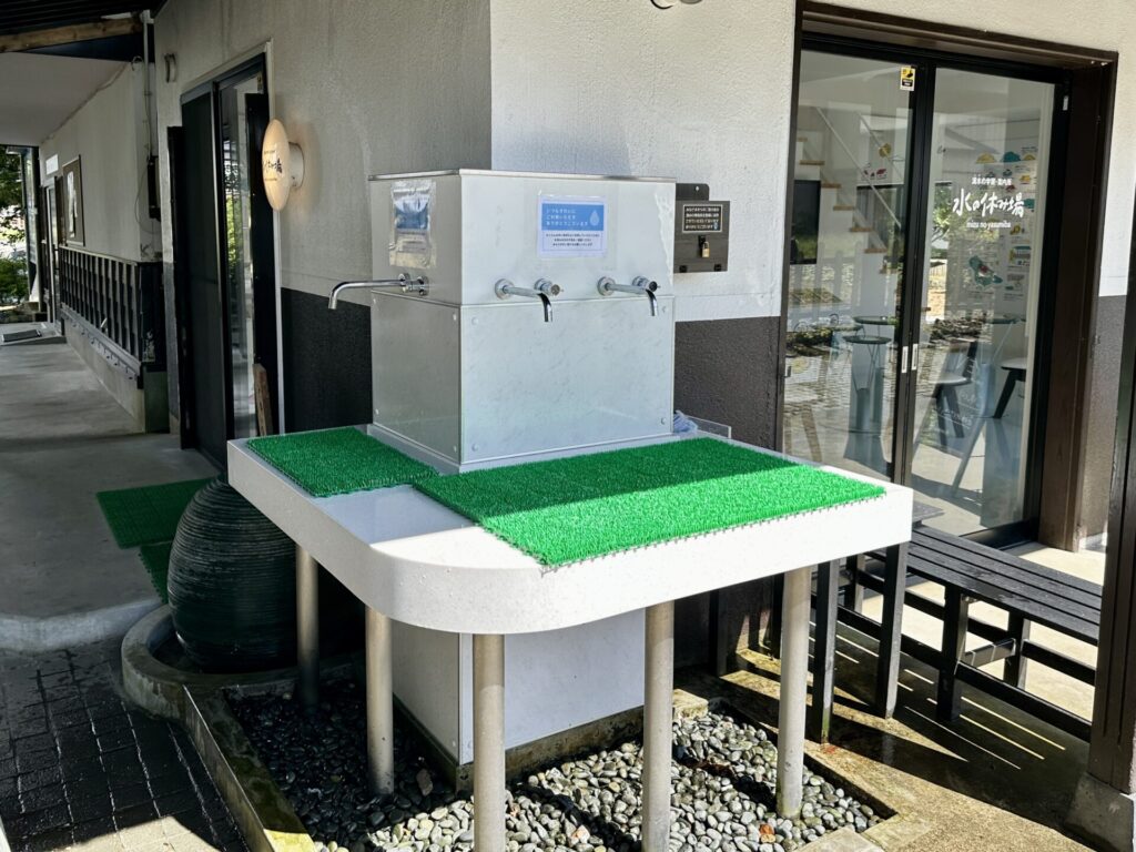 六郷湧水は水汲みが無料でできる