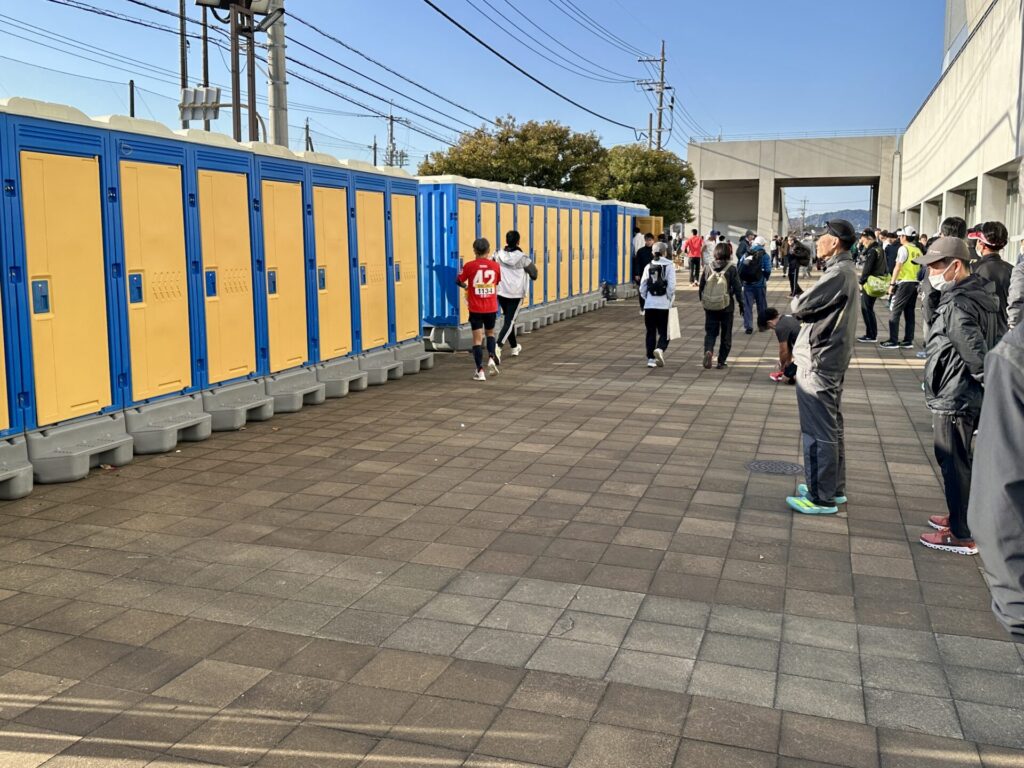 防府読売マラソンの仮設トイレは参加人数が少なく快適