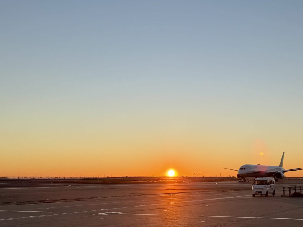 冬の羽田空港からマラソン遠征へ