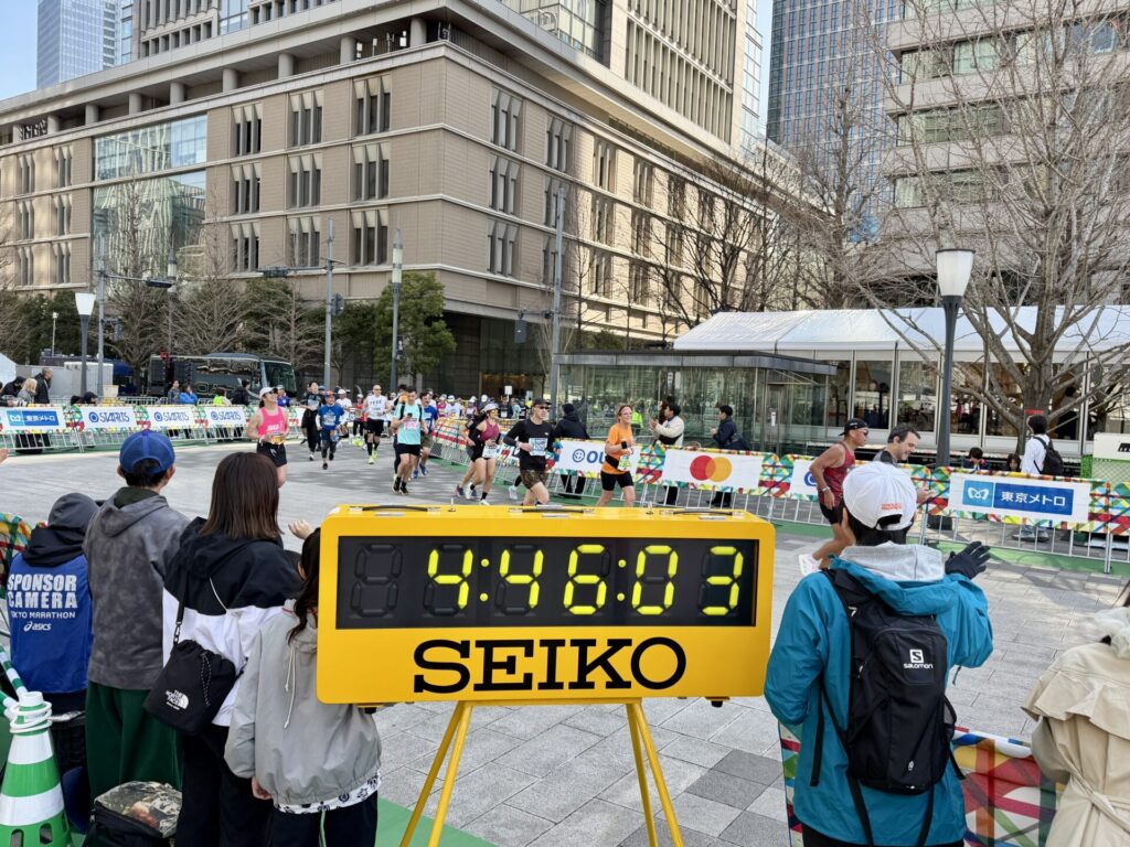 東京マラソンのゴール前観戦エリア