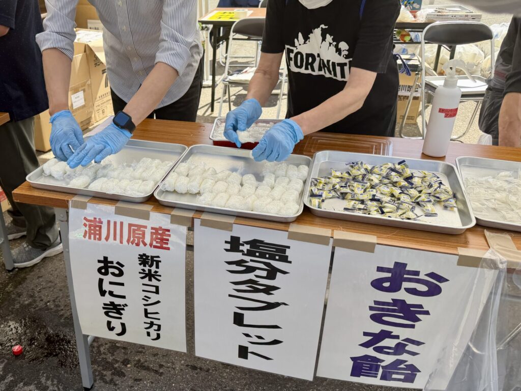 えちごくびき野100kmのエイドに新米おにぎり