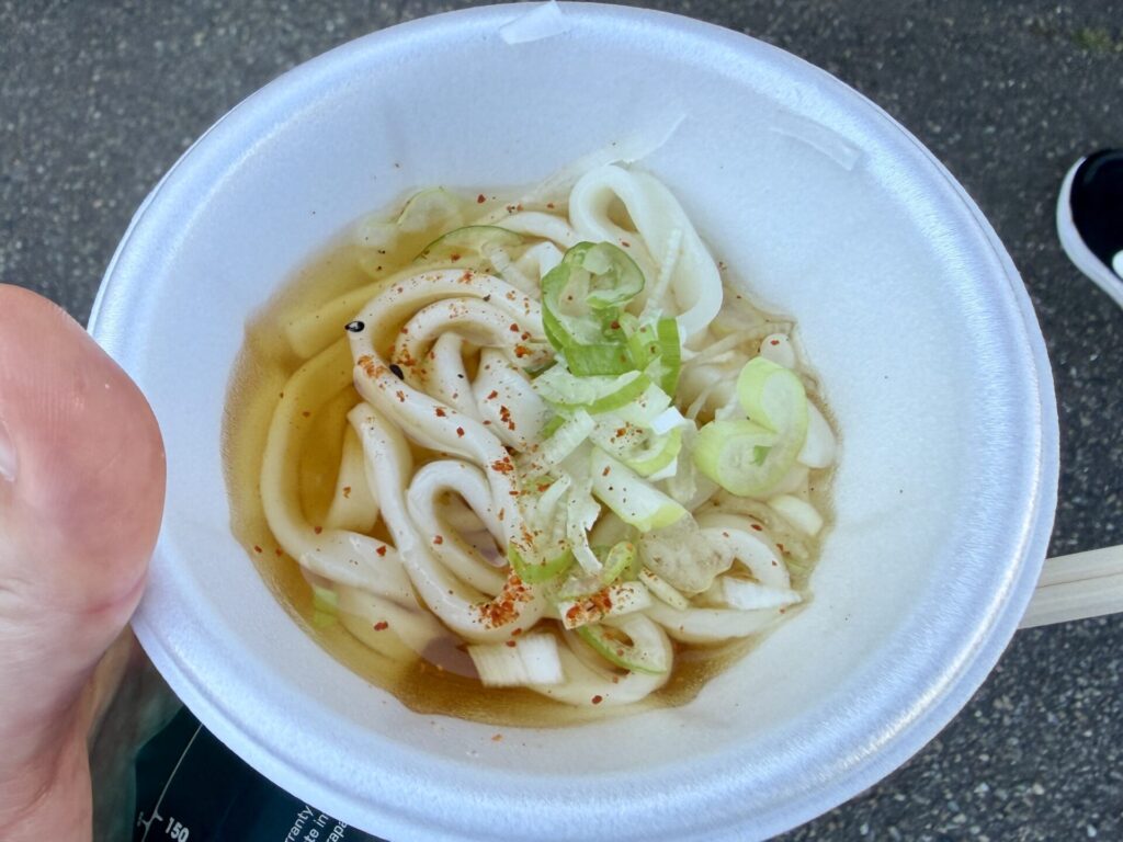 えちごくびき野100kmのエイドにうどん